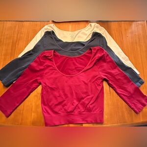 Three Sivana Spirit Control Fit 3/4 Length Crop Tops Blue White Wine Gently Used